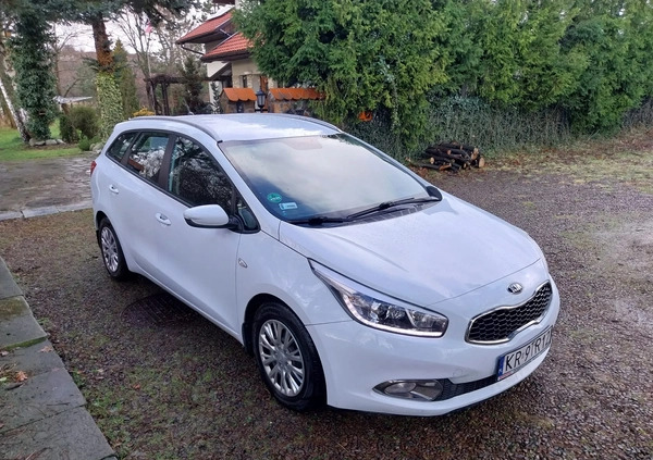 Kia Ceed cena 32800 przebieg: 194000, rok produkcji 2014 z Sulechów małe 379